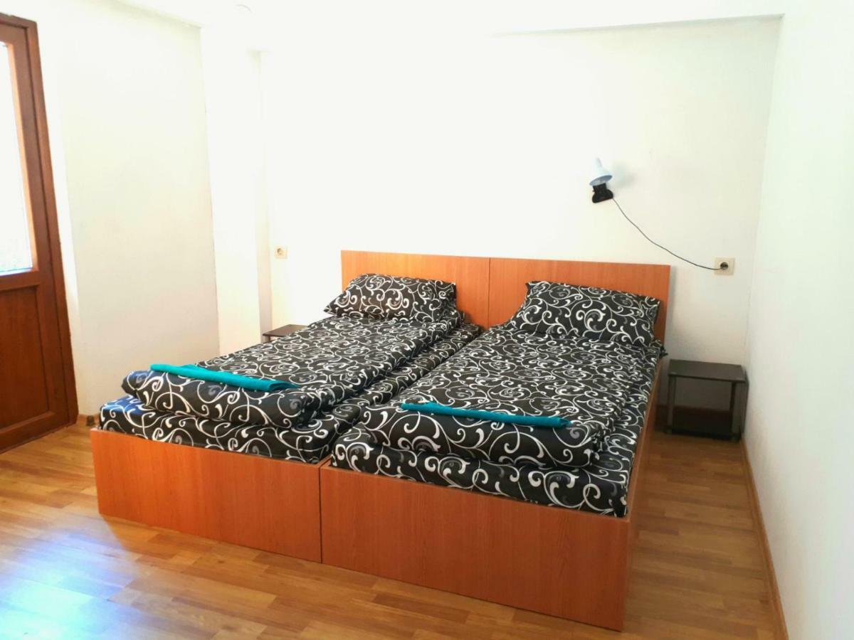 Къща Момина Сълза Hotel Sapareva Banya ภายนอก รูปภาพ